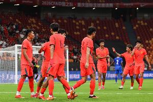 国足先发变化：5处变动！布尼亚明、谢文能、刘殿座、李扬先发