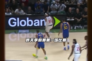 名记：斯特鲁斯足底筋膜部分撕裂 将在四周后重新接受评估